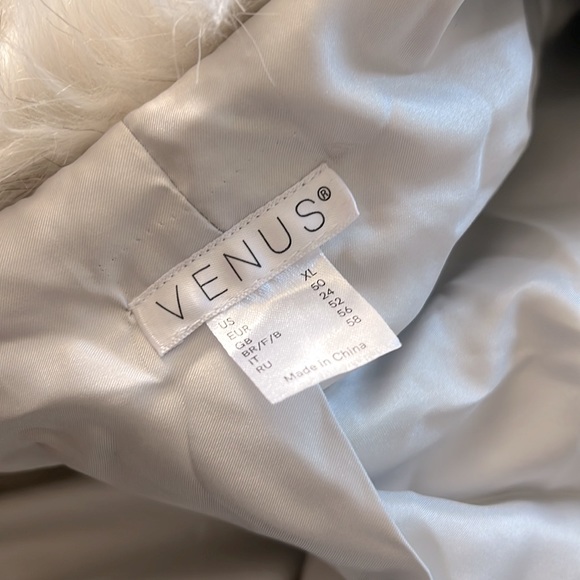 Venus Mid-Length Faux-Fur Coat, Size XL New w/Tag in original packaging - Picture 7 of 12